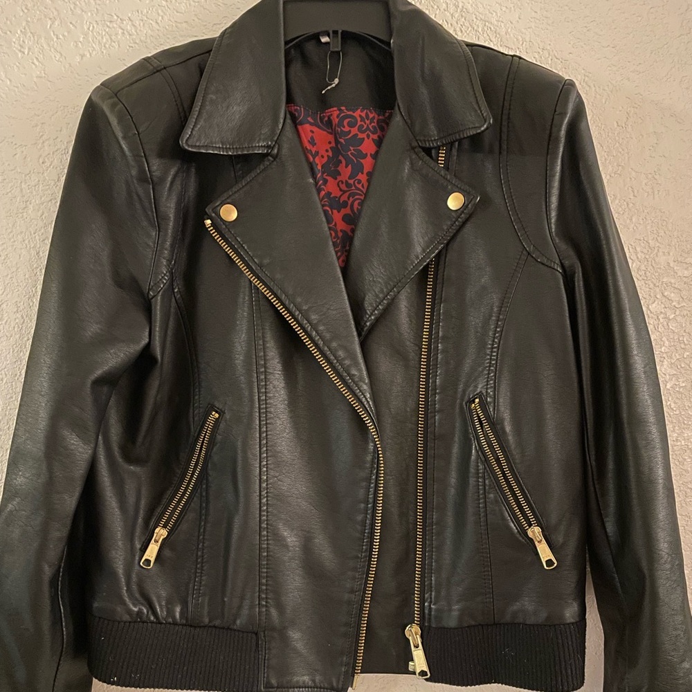 Women”s Faux Leather Jacket